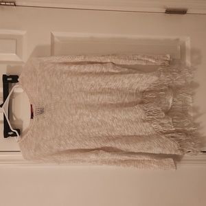 Light weight sweater